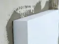Czym kleić styrodur do betonu, aby uniknąć problemów z trwałością?