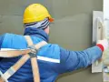 Jak położyć tynk na styropian bez błędów – krok po kroku do sukcesu