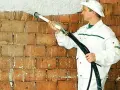 Jaką zaprawę na szpryc wybrać, by uniknąć problemów z tynkiem?