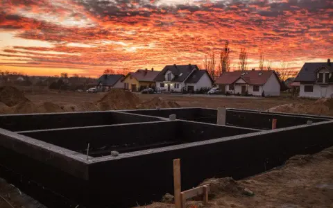 Ile muszą odstać fundamenty, aby uniknąć problemów z konstrukcją?