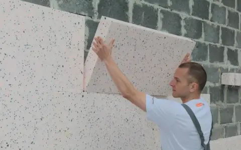 Mur 40 cm jaki styropian wybrać, aby zaoszczędzić na ogrzewaniu?