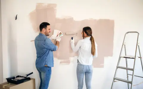 Czym wyrównać ściany? Sprawdzone materiały i metody na nierówności