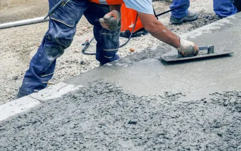 Ile cm wylewki na styropian? Kluczowe informacje, które musisz znać