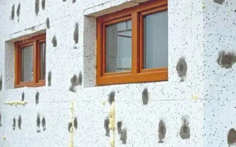Podwójny mur jaki styropian wybrać dla najlepszej izolacji?