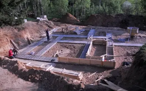 Jaki fundament pod dom 35m2? Wybierz najlepszą opcję i uniknij kosztów