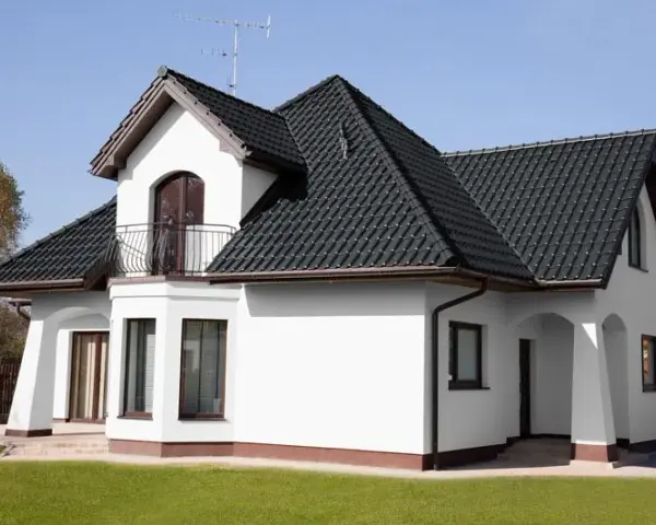Jaki kolor elewacji do grafitowego dachu i brązowych okien, aby uniknąć błędów?